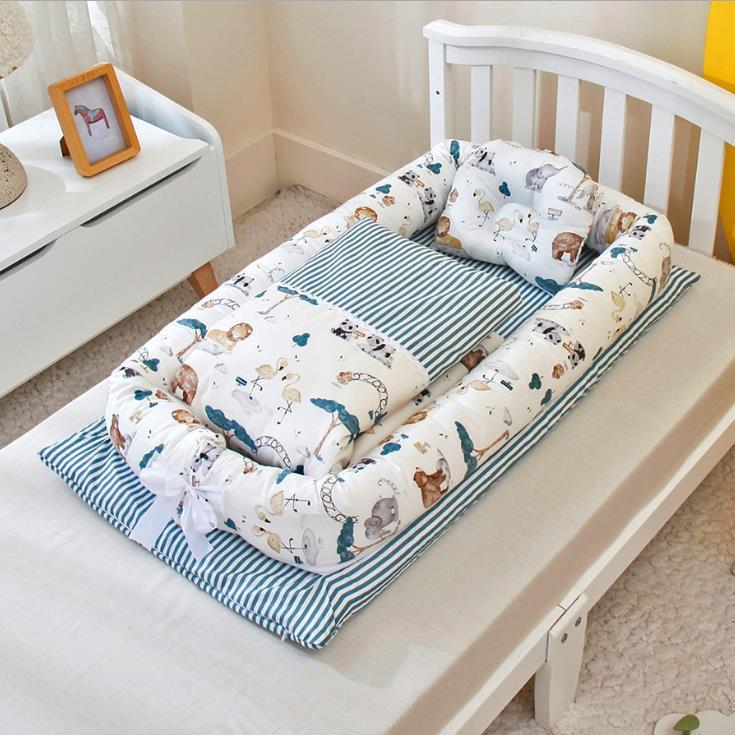 Foldable Portable Crib for Newborns | Bassinet Travel Bed with Anti-Pressure Mattress