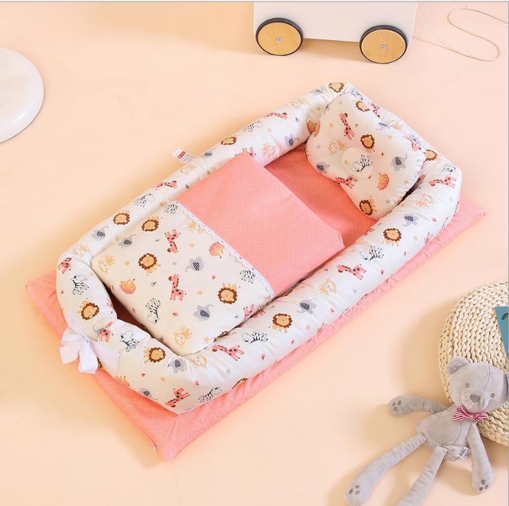 Foldable Portable Crib for Newborns | Bassinet Travel Bed with Anti-Pressure Mattress