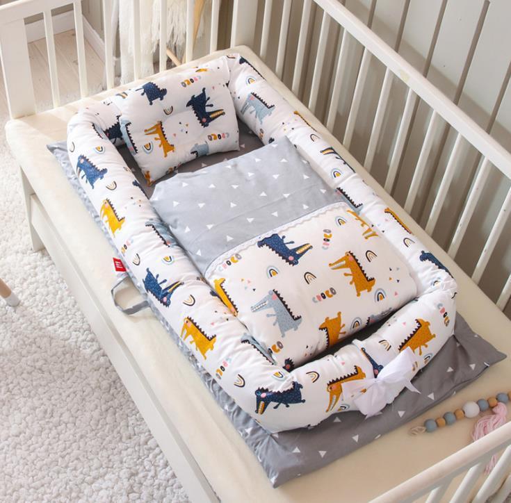 Foldable Portable Crib for Newborns | Bassinet Travel Bed with Anti-Pressure Mattress