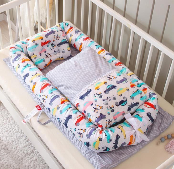 Foldable Portable Crib for Newborns | Bassinet Travel Bed with Anti-Pressure Mattress