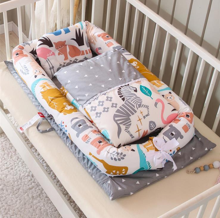 Foldable Portable Crib for Newborns | Bassinet Travel Bed with Anti-Pressure Mattress