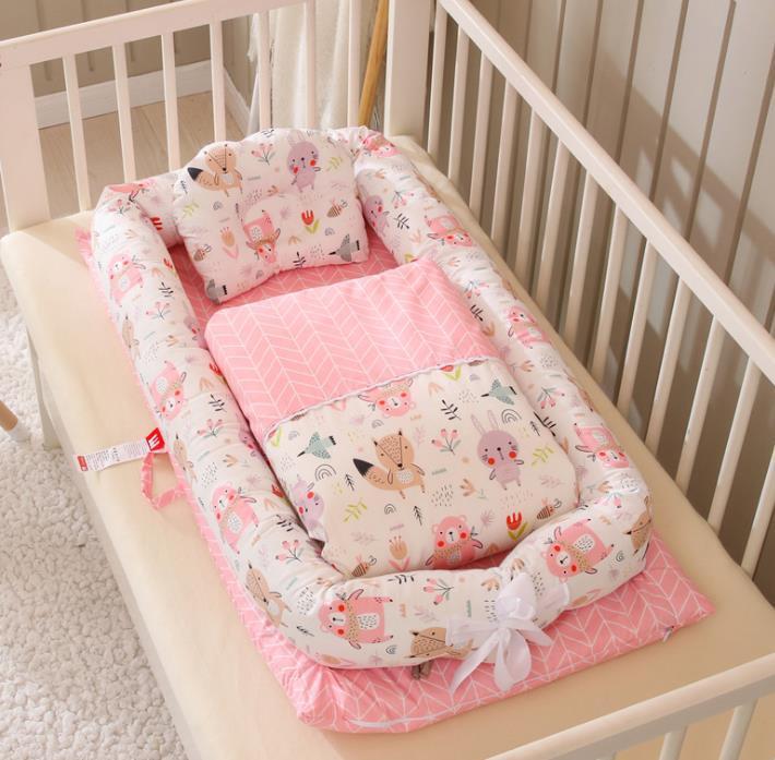 Foldable Portable Crib for Newborns | Bassinet Travel Bed with Anti-Pressure Mattress