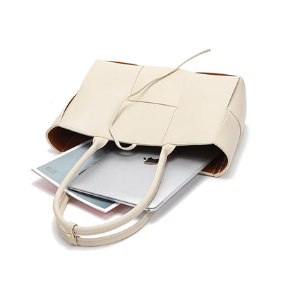 Woven vegetable basket handbag