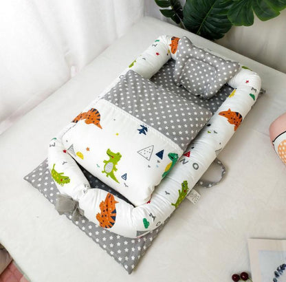 Foldable Portable Crib for Newborns | Bassinet Travel Bed with Anti-Pressure Mattress
