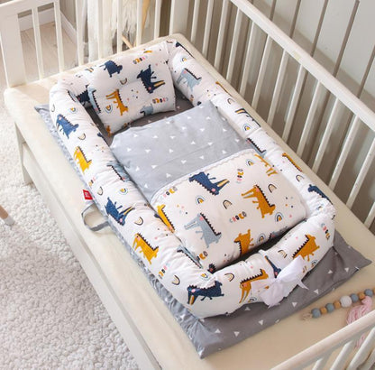 Foldable Portable Crib for Newborns | Bassinet Travel Bed with Anti-Pressure Mattress