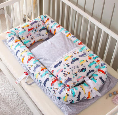 Foldable Portable Crib for Newborns | Bassinet Travel Bed with Anti-Pressure Mattress