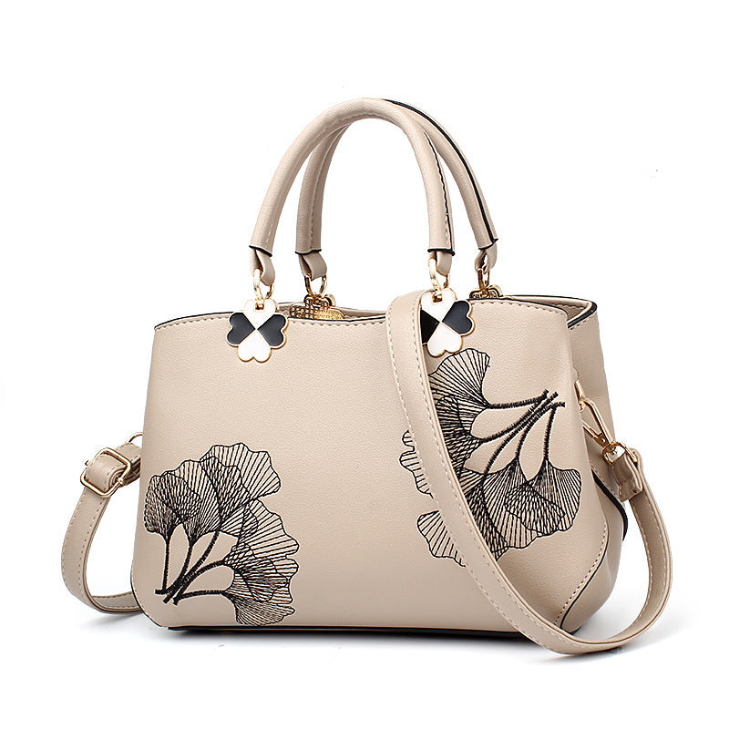 Fashion Embroidered One-shoulder Handbag