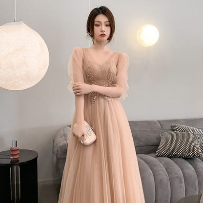 Champagne Bridesmaid Dresses Appear Slim To The Small Crowd