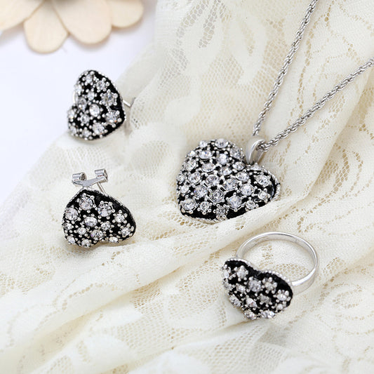 Retro Ethnic Style Love Heart Shape Necklace Earrings Ring Jewelry Three-piece Bridal Jewelry