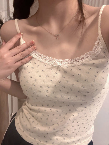 U-neck Floral Short Sleeved Short Top For Women