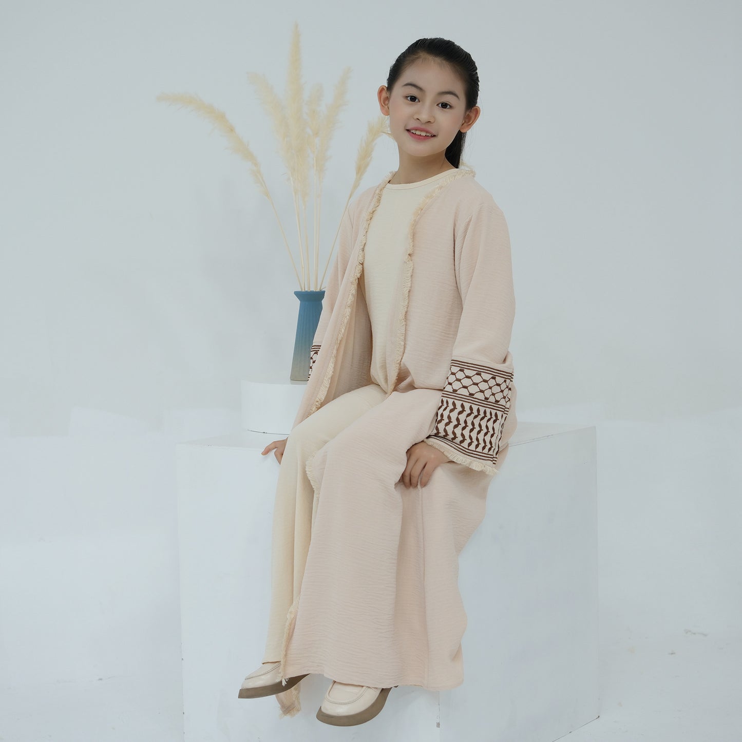 Exquisite Embroidery Tassel Children's Robe Abaya