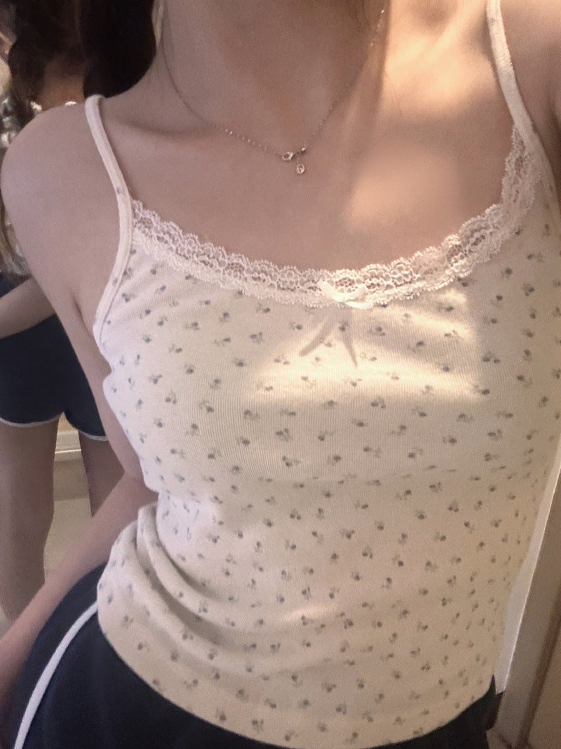 U-neck Floral Short Sleeved Short Top For Women