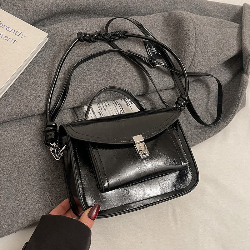 Casual Small Square Shoulder Bag Retro Portable Messenger Handbags For Women